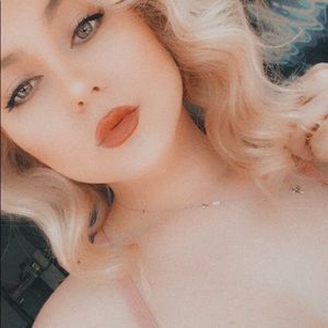 Meet your Posher, Vera